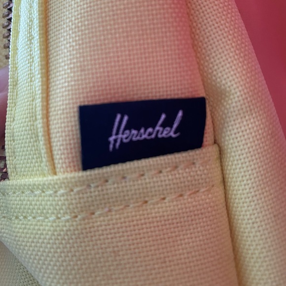 ‼️SOLD‼️ Herschel BackBag (Small) NWOT - Picture 2 of 2